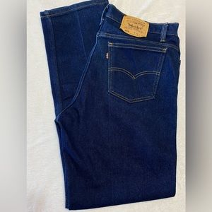 Dark Wash 509 Levi’s - W 38 x L 34
